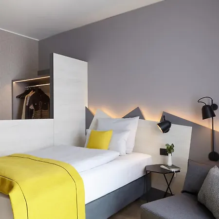Candlewood Suites Duesseldorf Airport By Ihg Exterior photo