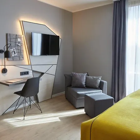 Candlewood Suites Duesseldorf Airport By Ihg Exterior photo